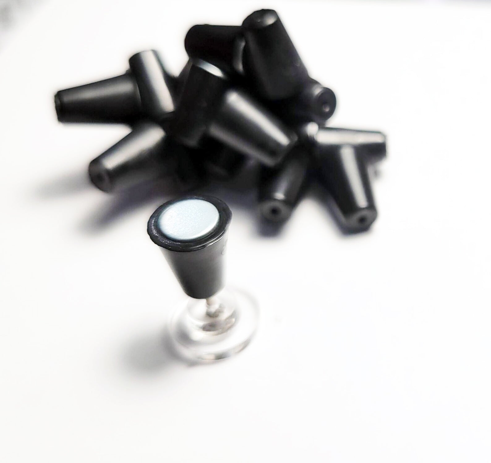 Enamel Pin Backing Magnets (Singles or Pairs) – Momo Patch